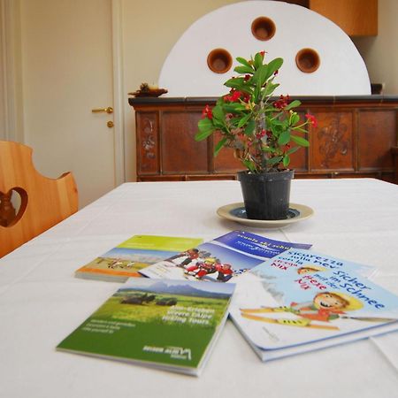 Garni Karlegger Bed & Breakfast Siusi Phòng bức ảnh